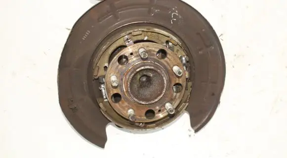 KIA Sportage Rear wheel hub