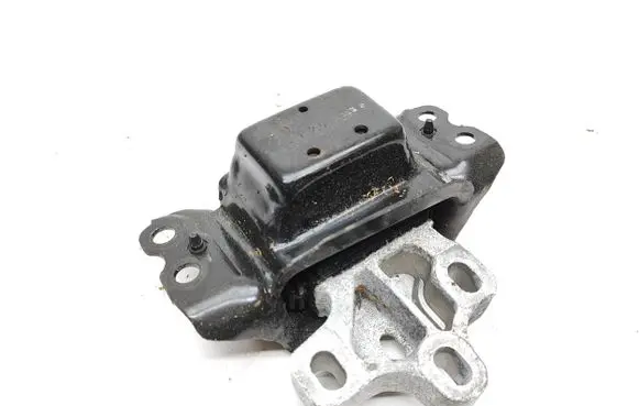Volkswagen Tiguan Allspace Engine mount bracket 5QA199555G 14102019