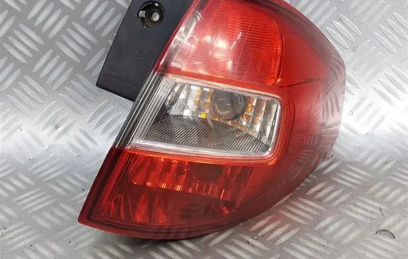 Renault Koleos I Rear/tail lights 26550-JY00