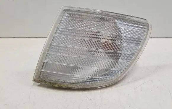 Mercedes-Benz Vito Viano W638 Front indicator light
