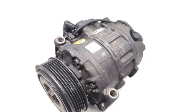 Audi Q7 4L Air conditioning (A/C) compressor (pump) 7L6820803J