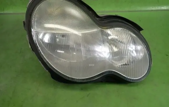 Mercedes-Benz C W203 Headlight/headlamp
