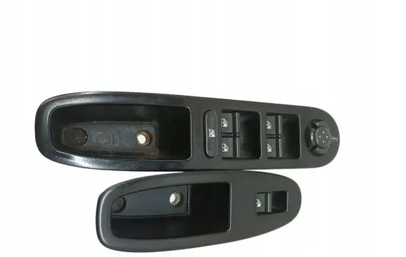 Alfa Romeo 159 Quarter vent window switch 15679595