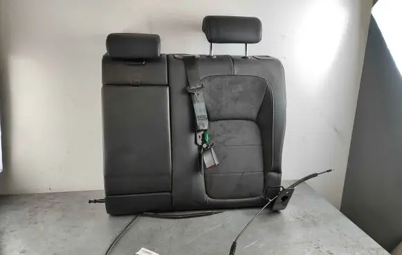 Jaguar F-Pace Rear seat T4A4278QKW