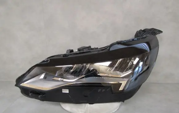 Peugeot 3008 II Headlight/headlamp 9836230280