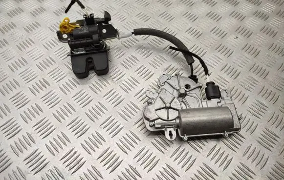 Volkswagen T-Roc Tailgate/trunk/boot lock/catch/latch 3G0827887C 2GA827506A