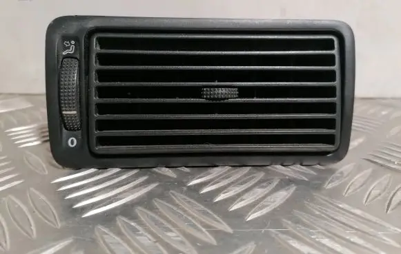 Volkswagen Golf IV Dashboard side air vent grill/cover trim 1J1819710C 1J1819704C 1355D3349