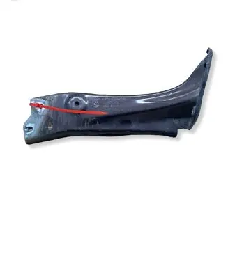 Skoda Octavia Mk3 (5E) Fender mounting bracket 5E0821141 411302S