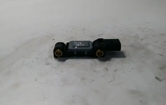 Audi A4 S4 B7 8E 8H Airbag deployment crash/impact sensor 8E0959643A