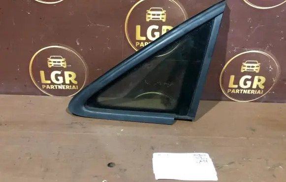 Volkswagen Touran I Front triangle window/glass 1T0845411