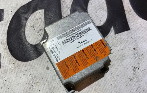 Mercedes-Benz ML W163 Airbag control unit/module a1635421318 1635421318