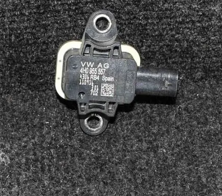 Audi A1 Airbag deployment crash/impact sensor 4H0955557