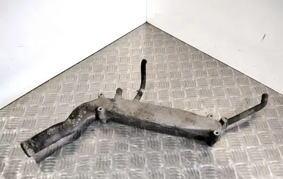 Subaru Impreza I Engine coolant pipe/hose