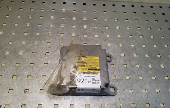 Toyota Corolla Verso E121 Airbag control unit/module 891700F040