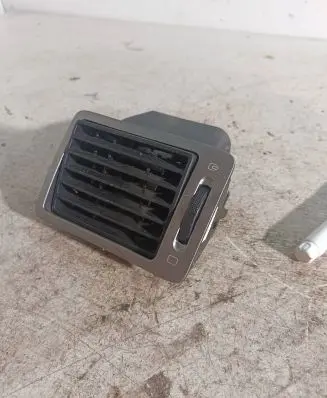 Peugeot 307 Dash center air vent grill 9634498977