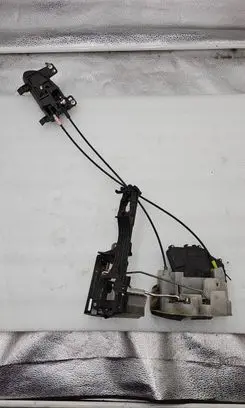 Subaru Forester SH Front door lock G32L