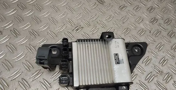 Toyota RAV 4 (XA40) Fuel injection control unit/module 8987120080