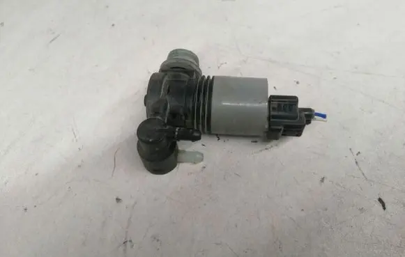 Toyota Auris E180 Windscreen/windshield washer pump 1020974 130710 385410