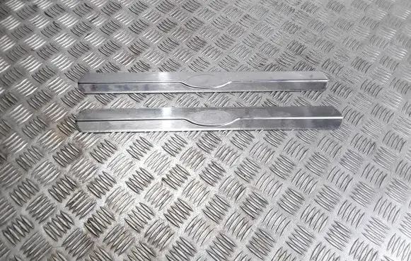 Ford Mondeo MK IV Front sill trim cover