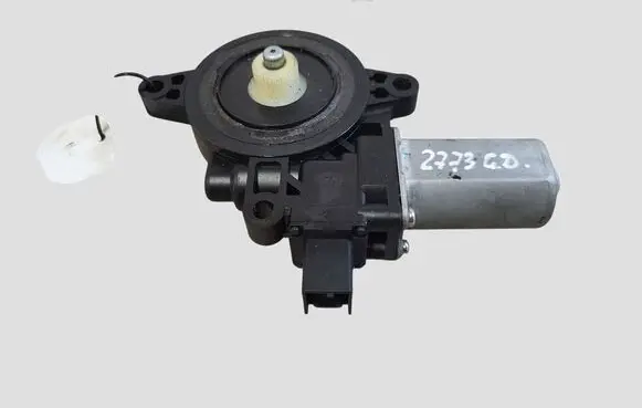 Mazda 6 Rear door window regulator motor CM012030 D6515858X