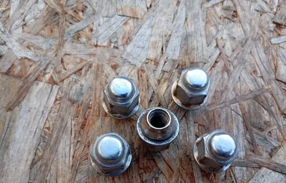 Hyundai i30 Nuts/bolts