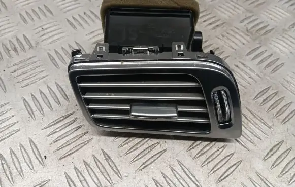 Mercedes-Benz CLS C218 X218 Dashboard side air vent grill/cover trim A2188300954