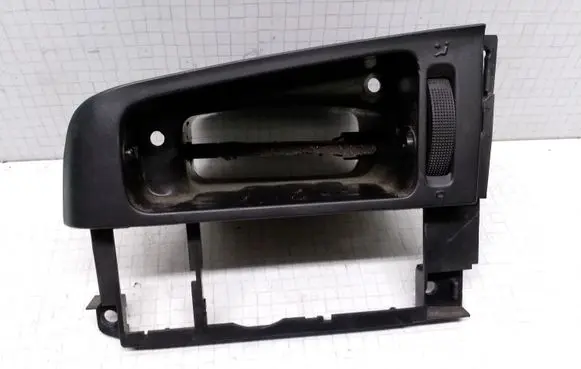 Volkswagen Golf III Dashboard side air vent grill/cover trim 1H6819703 1H6819709