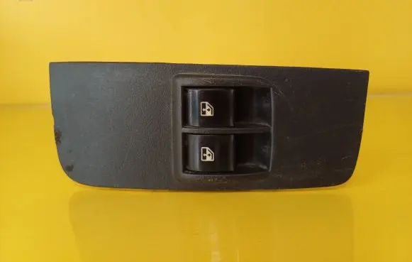 Fiat Strada Electric window control switch 735379269