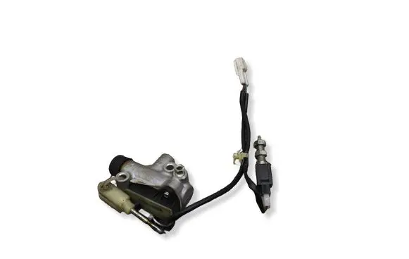 Subaru Legacy Clutch master cylinder 15647592 130100063A