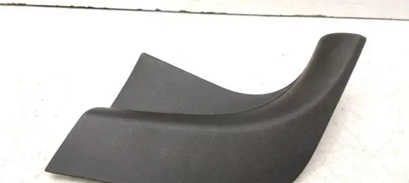Foot area side trim