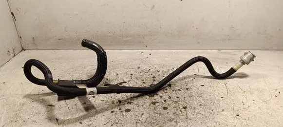 BMW 5 F10 F11 Fuel line pipe 781078401