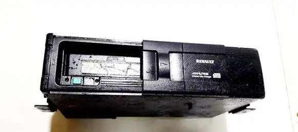 CD/DVD changer