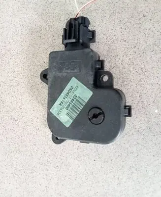 Renault Laguna II Air flap motor/actuator 52485400 7701206536 0K0451615A