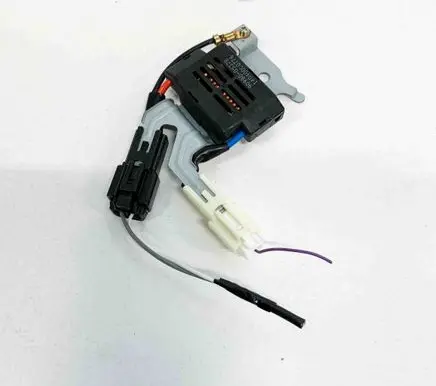Lexus RX 450H Aerial antenna filter 14040000776 9098005378