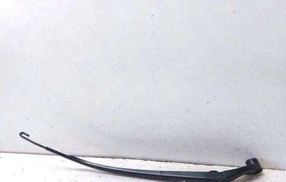 Mazda CX-3 Front wiper blade arm 