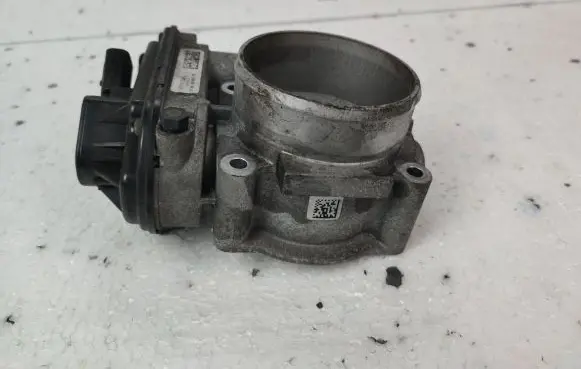 Mazda CX-9 Throttle valve 10013C108Q