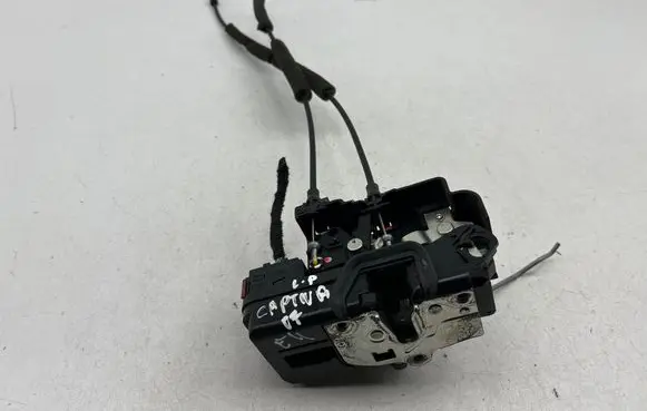 Chevrolet Captiva Front door lock