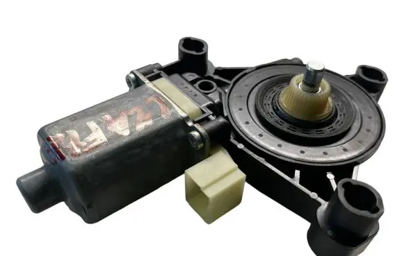 Volkswagen Crafter Front door window regulator motor 8W0959802