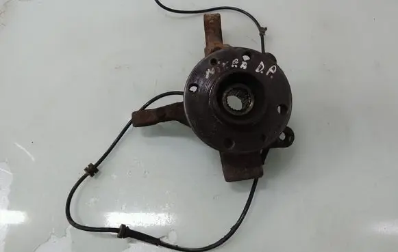 Nissan Micra Front wheel hub