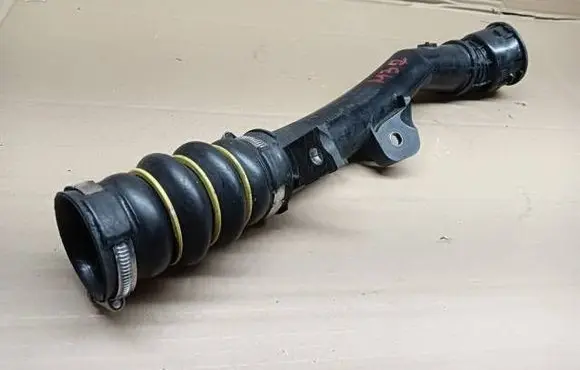 Citroen C5 Aircross Intercooler hose/pipe 9831710780