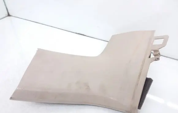 (D)pillar trim (top)