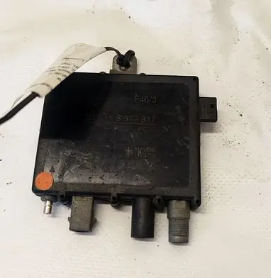 BMW 3 E46 Antenna control unit 8377817 65258377817