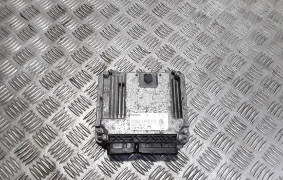Toyota Yaris Engine control unit/module 896610D450 0281012322