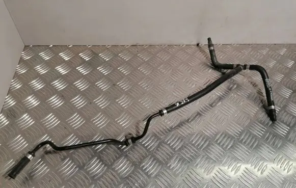 Mercedes-Benz C W204 Engine coolant pipe/hose A2045011025