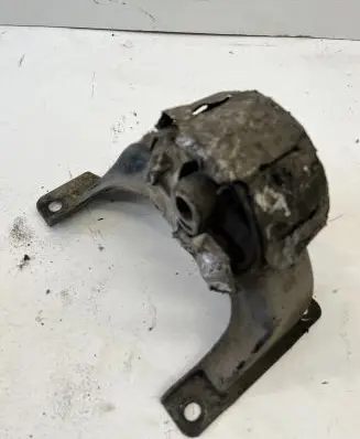Chrysler Town & Country V Engine mount bracket P05273893AF