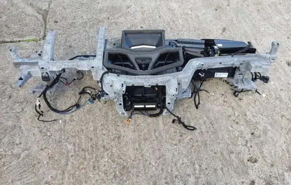 BMW M5 Dashboard cross member/frame bar 20465231 LM192001 Z2655238