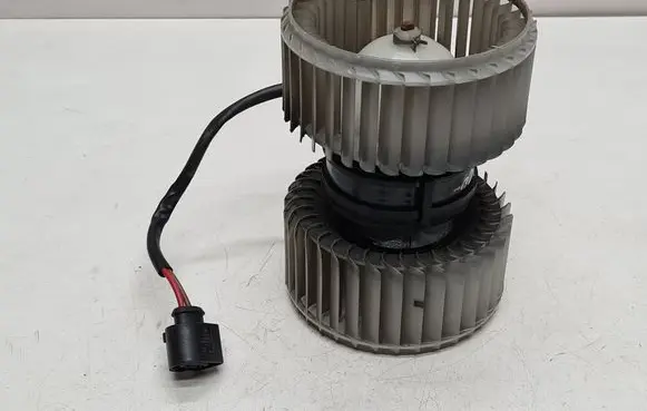 Audi A8 S8 D3 4E Heater fan/blower 0130111047