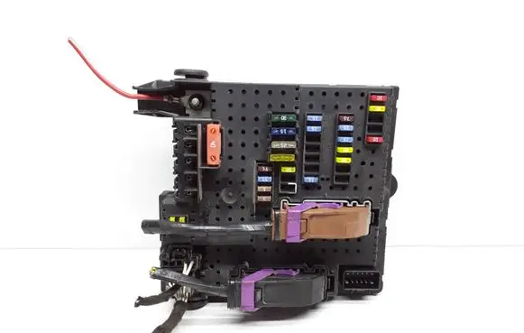 Volvo XC90 Fuse module 30728512
