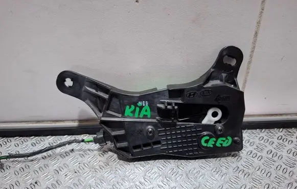 KIA Ceed Fuel tank cap lock 
