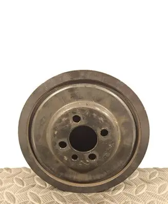 Volkswagen PASSAT B6 Crankshaft pulley 03G105243